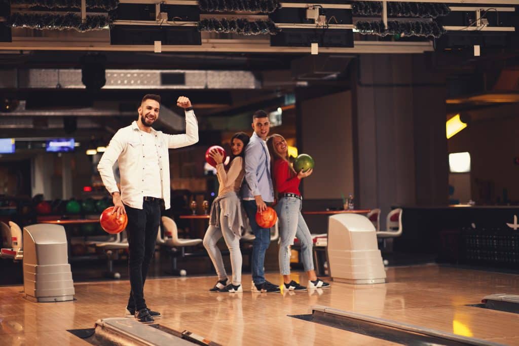bowling in Draper